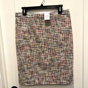 Pencil Skirt NWT, tweed, knee length. Size 6